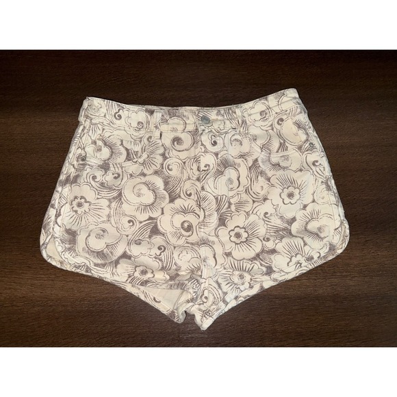 Pilcro Floral Print Dolphin Ultra High rise Shorts Casual Everyday Cute Size 31 - Picture 2 of 4